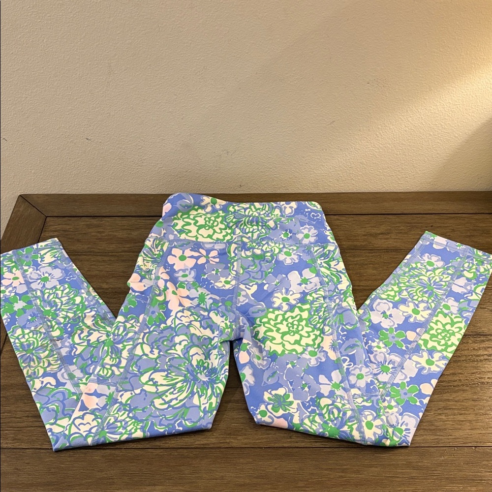 NWOT [Lilly Pulitzer] Luxletic High Rise Weekender Mid Floral Leggings Womens XS - Picture 7 of 15